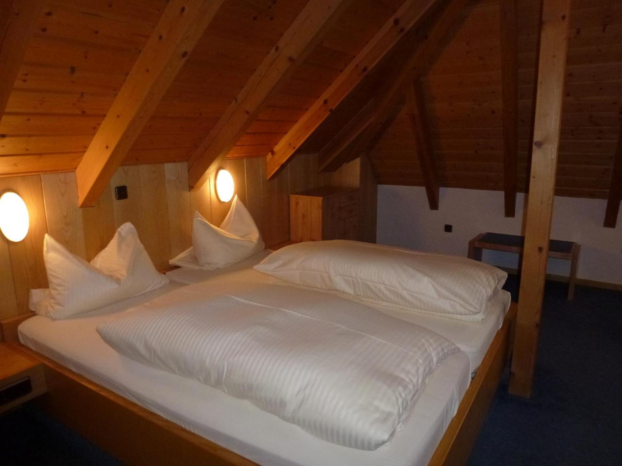Landgasthof Zum Elsabauern Königstein in der Oberpfalz Buitenkant foto