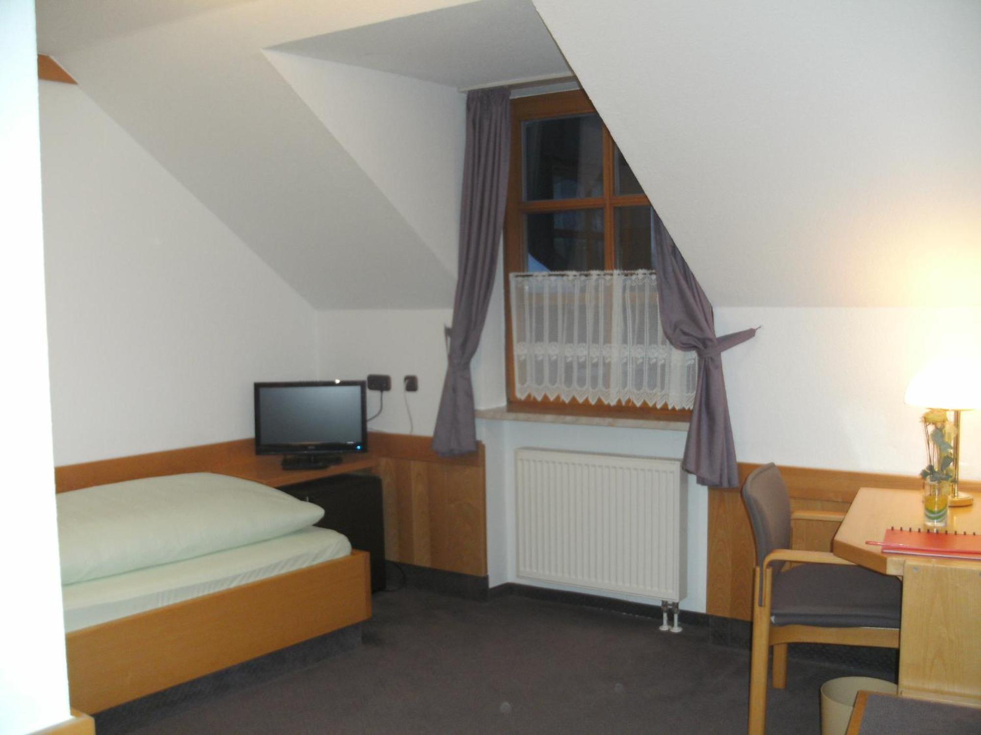 Landgasthof Zum Elsabauern Königstein in der Oberpfalz Buitenkant foto
