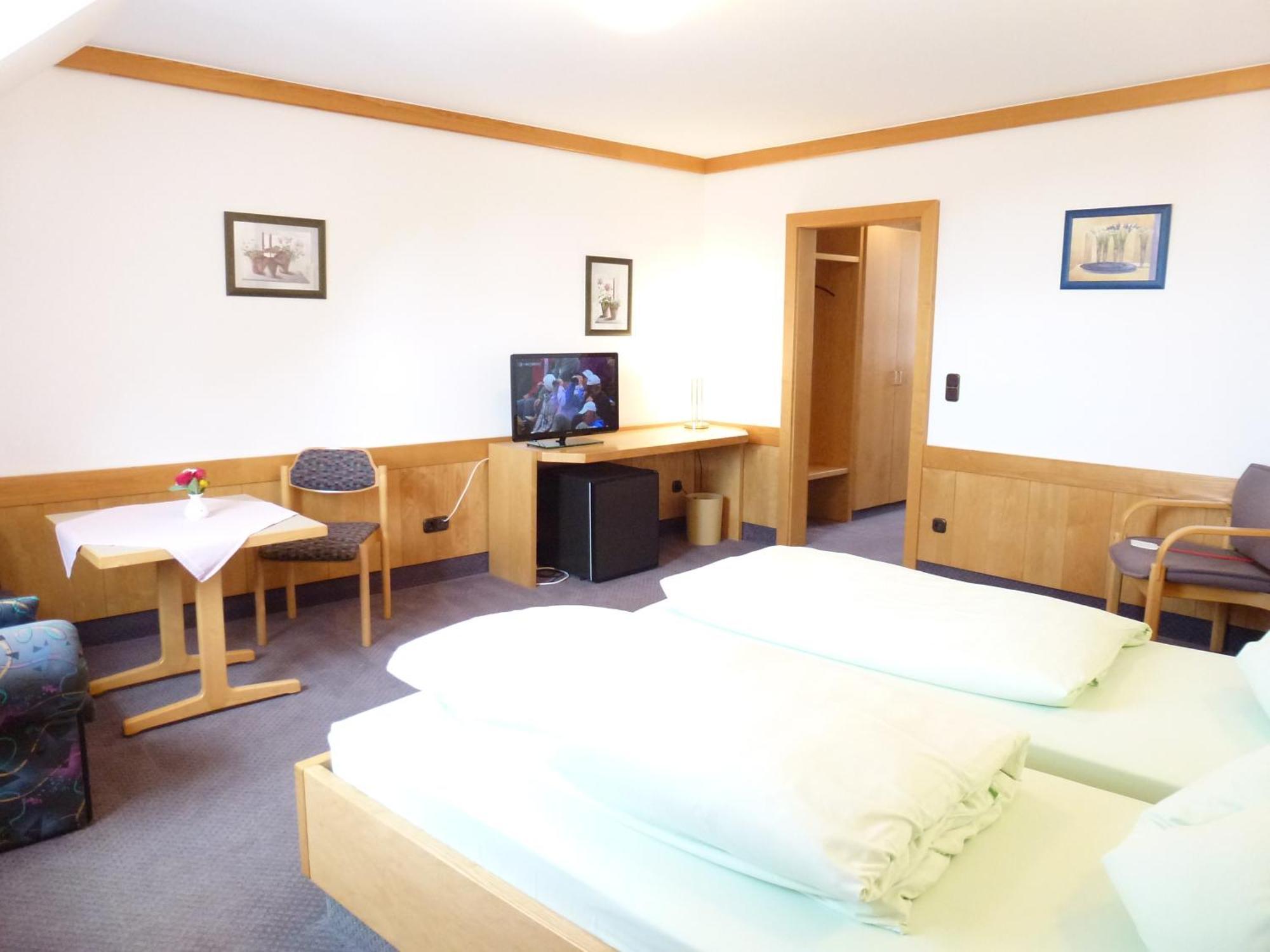 Landgasthof Zum Elsabauern Königstein in der Oberpfalz Buitenkant foto