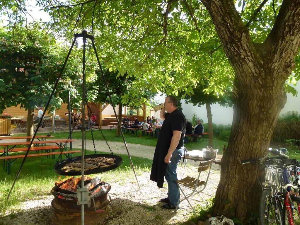 Landgasthof Zum Elsabauern Königstein in der Oberpfalz Buitenkant foto